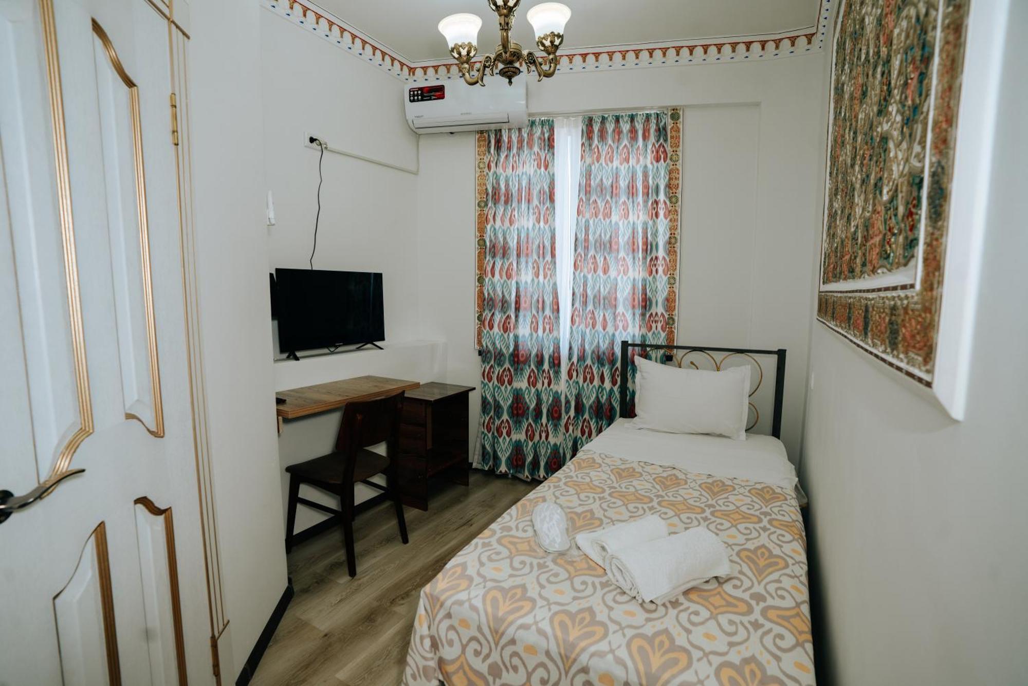 B-House Boutique With Terrace Hotel Bukhara Exterior photo